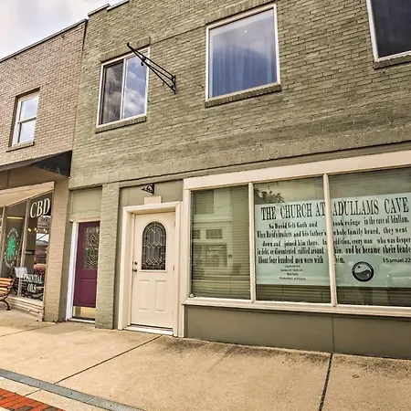 Modern Studio Apartment In Central Williamstown!